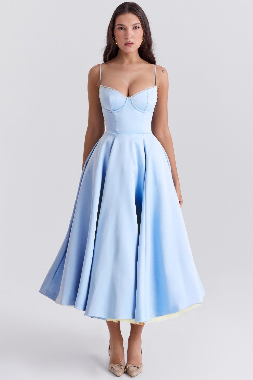 Satin-Korsett-Midikleid mit Tüllsaum 