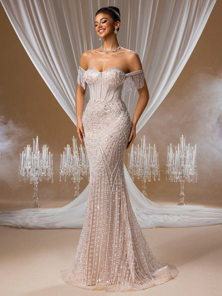 zara champagne dress Off-Shoulder Mermaid Gown with Crystal Embroidery – Anozara SD-07.17.25 The silhouette is defined gold strappy sheer panel SIZE:14P